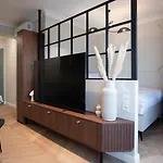 아파트 Hillhouse By Mw Estates Self Check-in 24h *