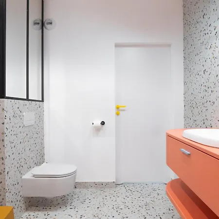 Hillhouse By Mw Estates Self Check-in 24h Lägenhet *