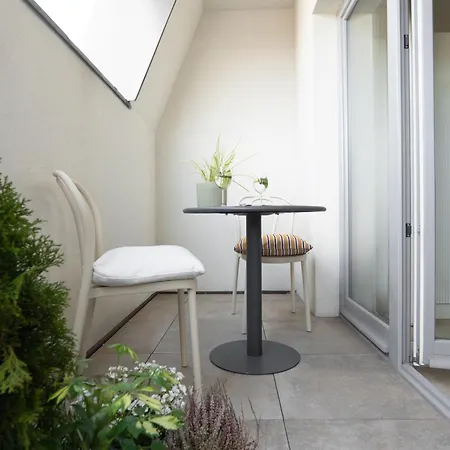 Hillhouse By Mw Estates Self Check-in 24h Lägenhet