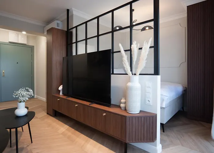 Апартаменты Hillhouse By Mw Estates Self Check-in 24h *